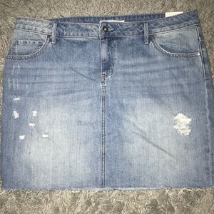 Melrose and Market Distressed Skirt